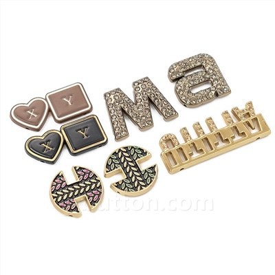 Logo kovové značky