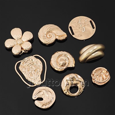 Spona na kovové doplňky na šaty